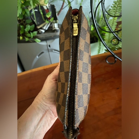Louis Vuitton Damier Ebene Trousseau Makeup Pochette - Picture 6 of 11